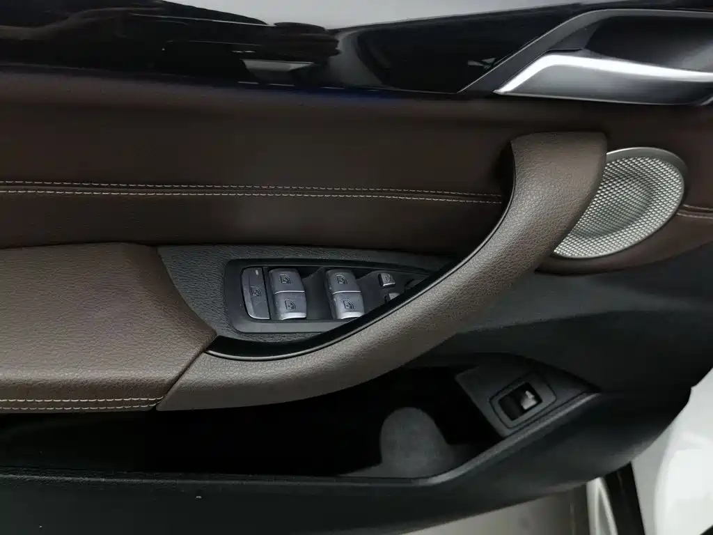 BMW X1 — миниатюра 9