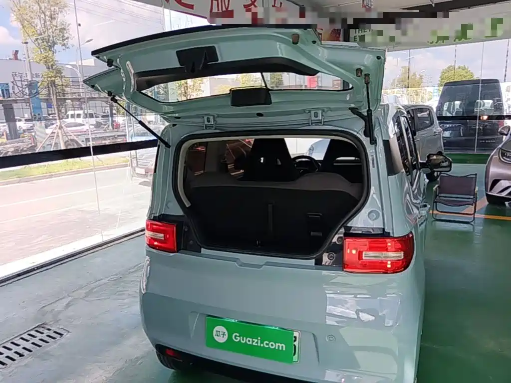 Wuling MINIEV — миниатюра 19