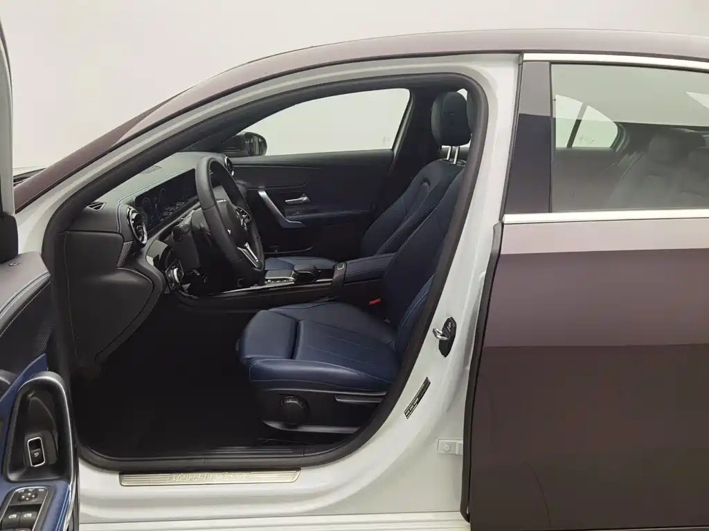 Mercedes-Benz A-Class — миниатюра 10