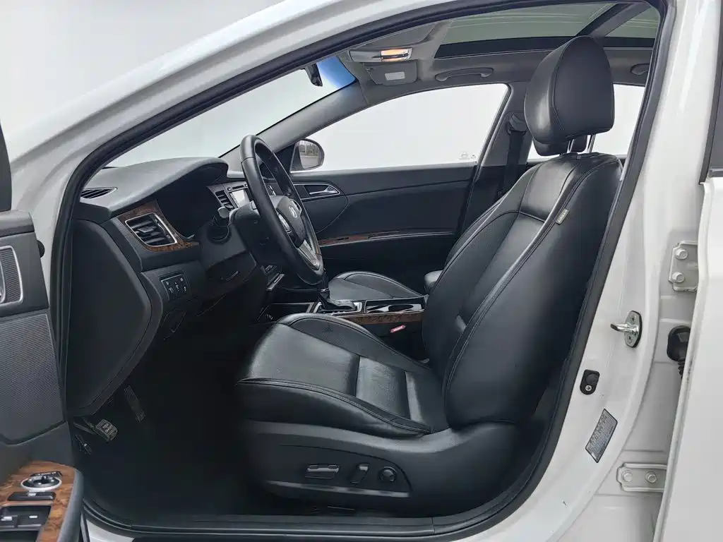 Hyundai Mistra — миниатюра 10