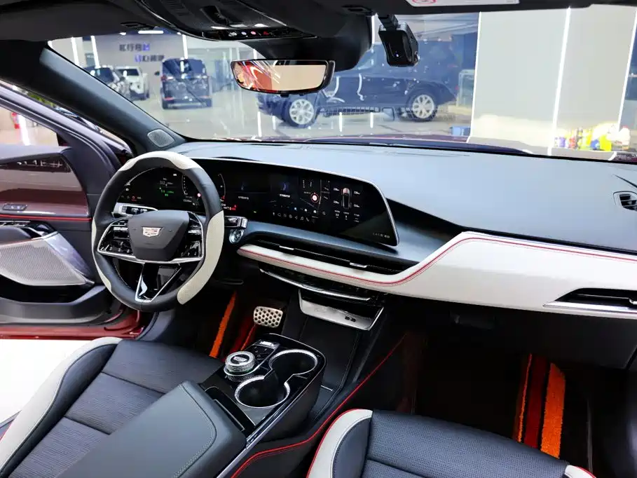 Cadillac GT4 — миниатюра 19