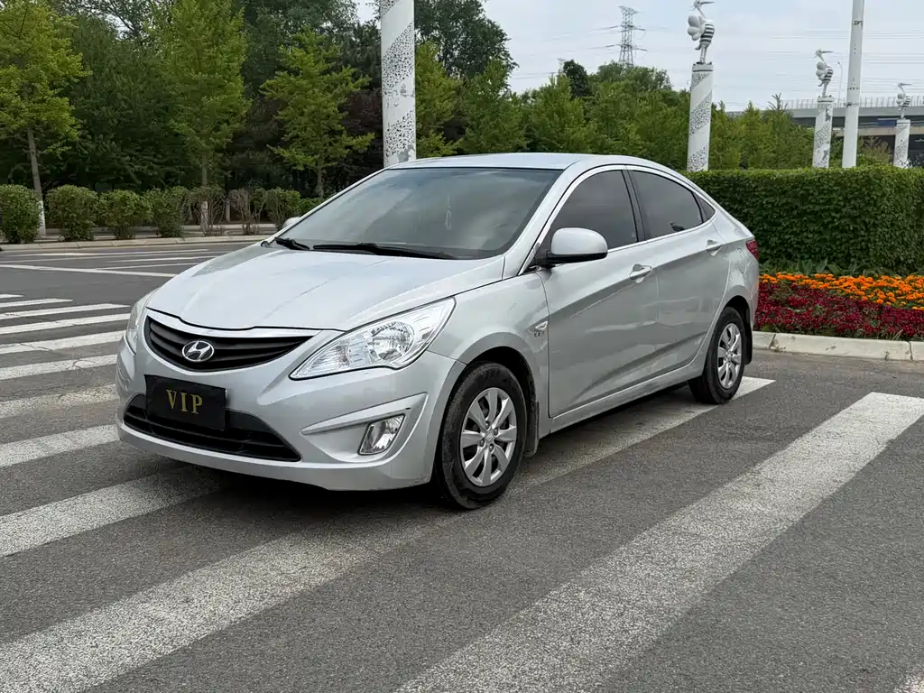 Купить Hyundai Verna