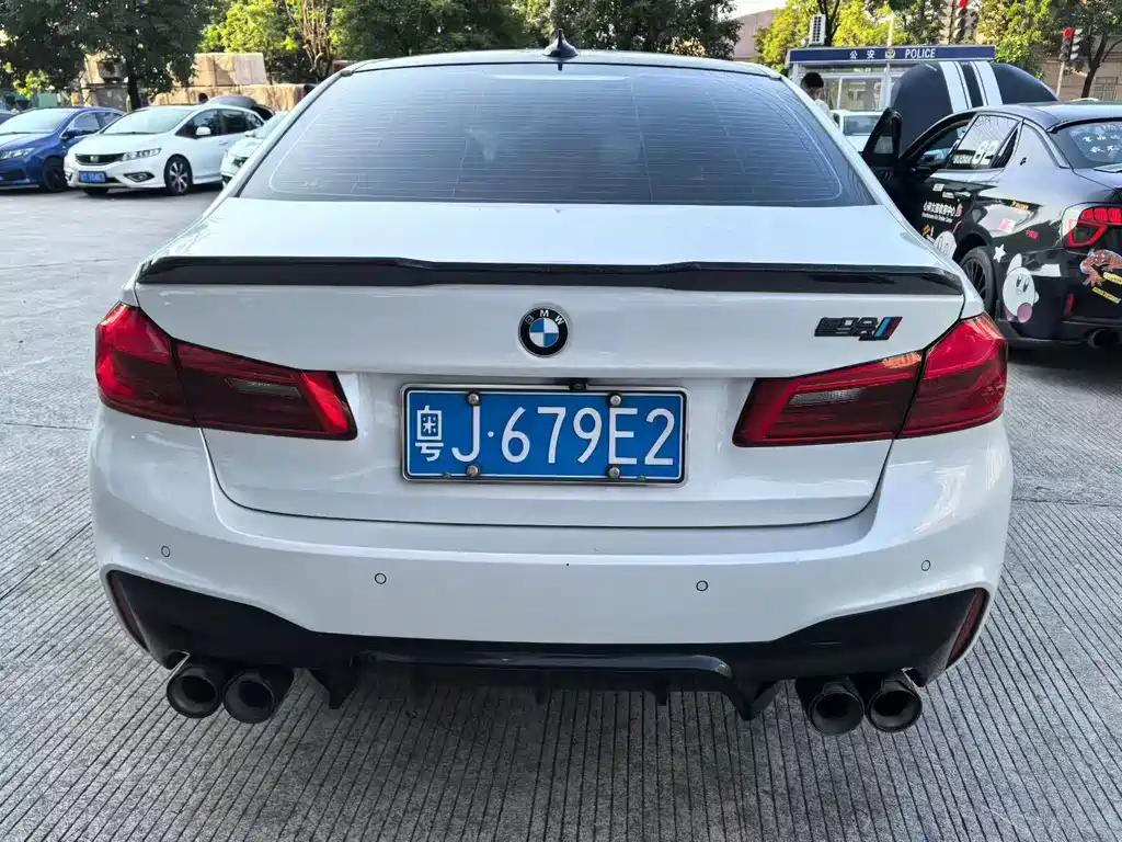 BMW 5 Series 525Li Luxury Package, фото 4