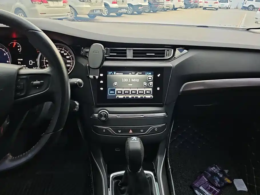 Peugeot 408 — миниатюра 13