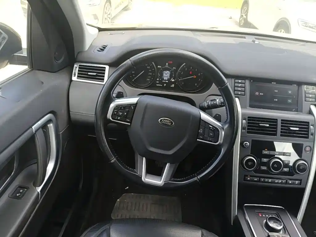 Land Rover Discovery Sport — миниатюра 11
