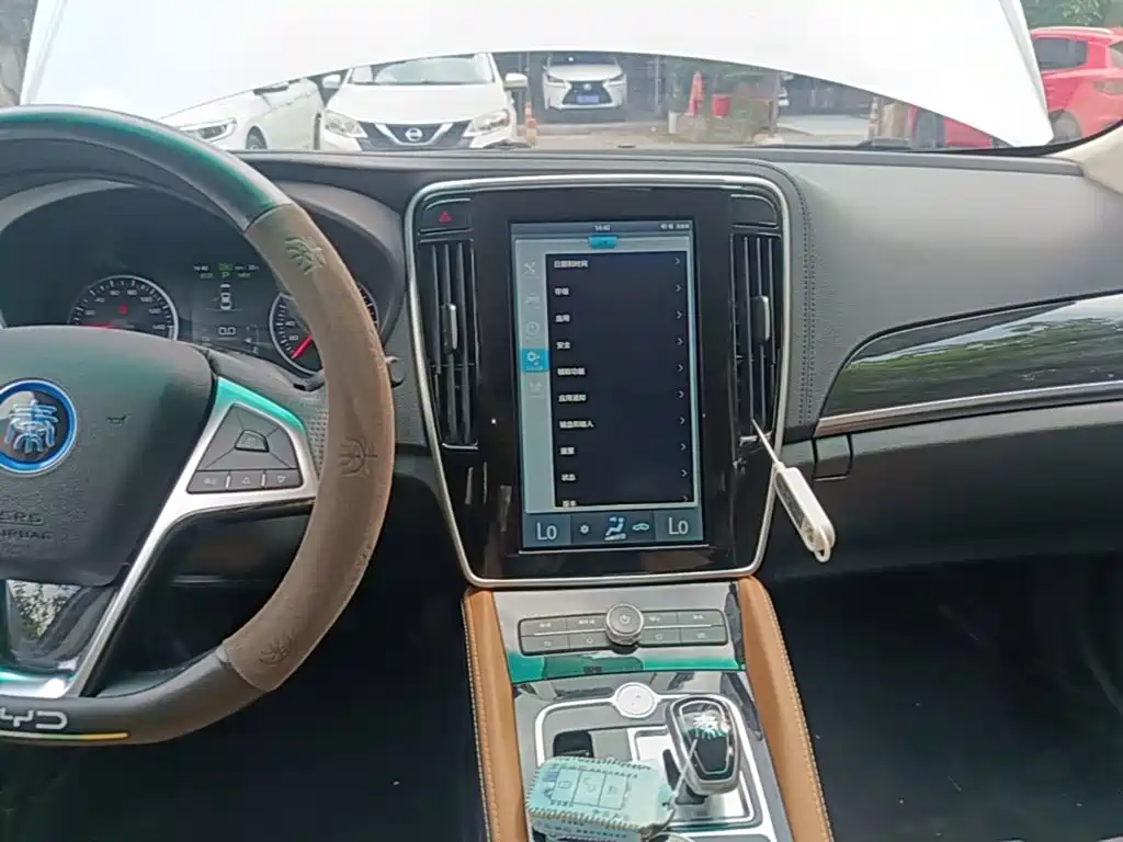 BYD Qin NEV — миниатюра 13