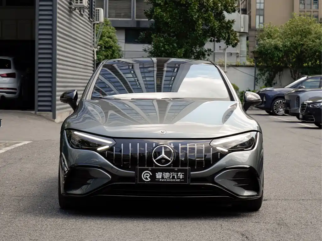 Mercedes-Benz EQE AMG — миниатюра 2