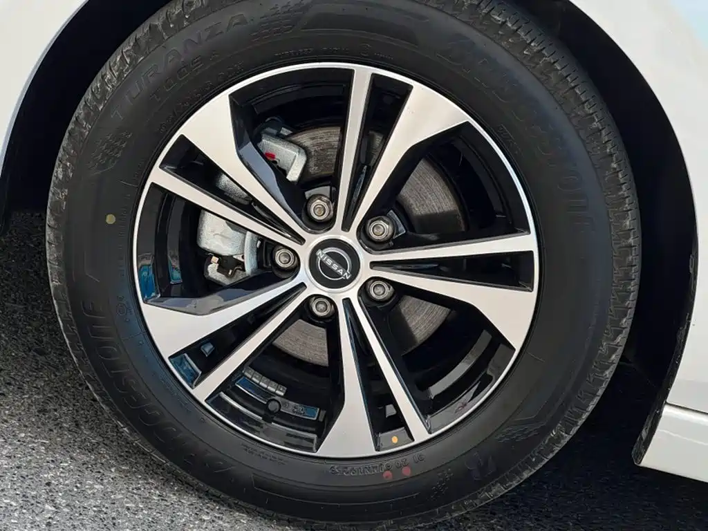 Nissan Sylphy — миниатюра 11