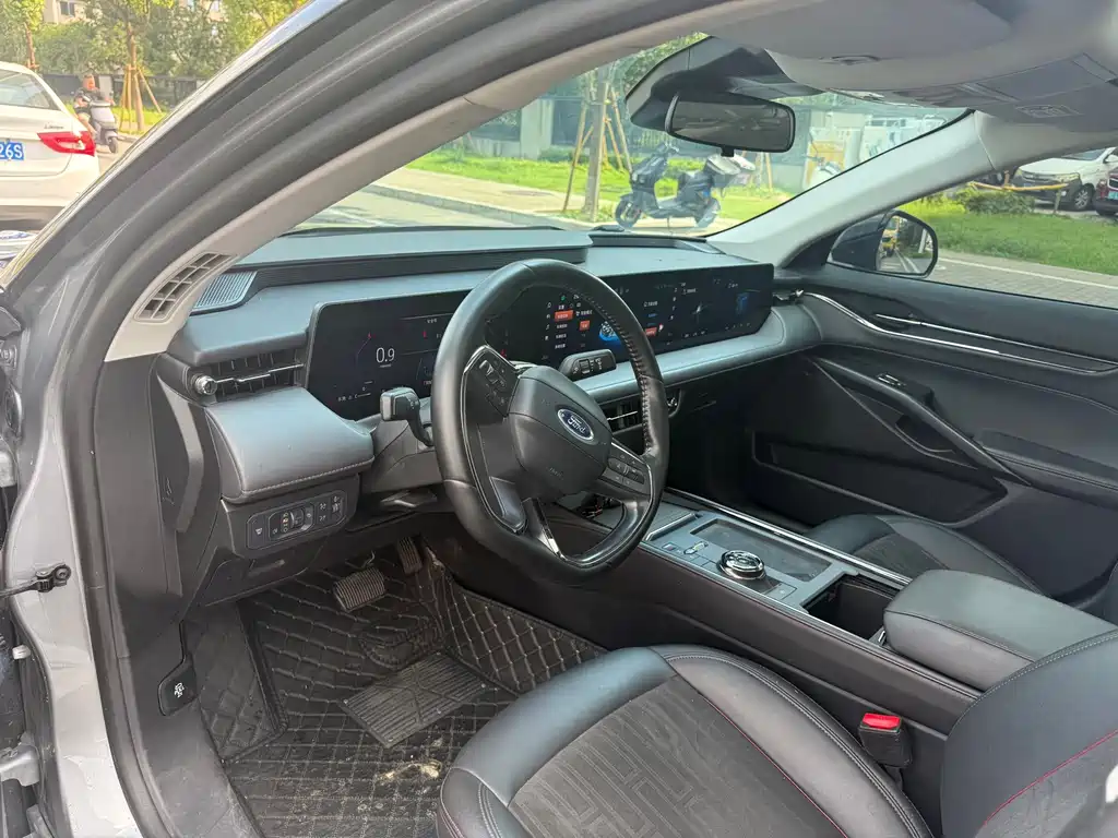 Ford Mondeo — миниатюра 9