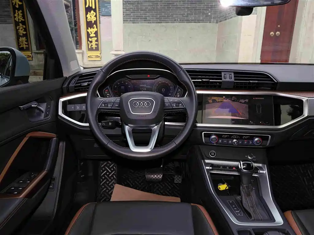 Audi Q3 — фотографии объявления, Фото 11
