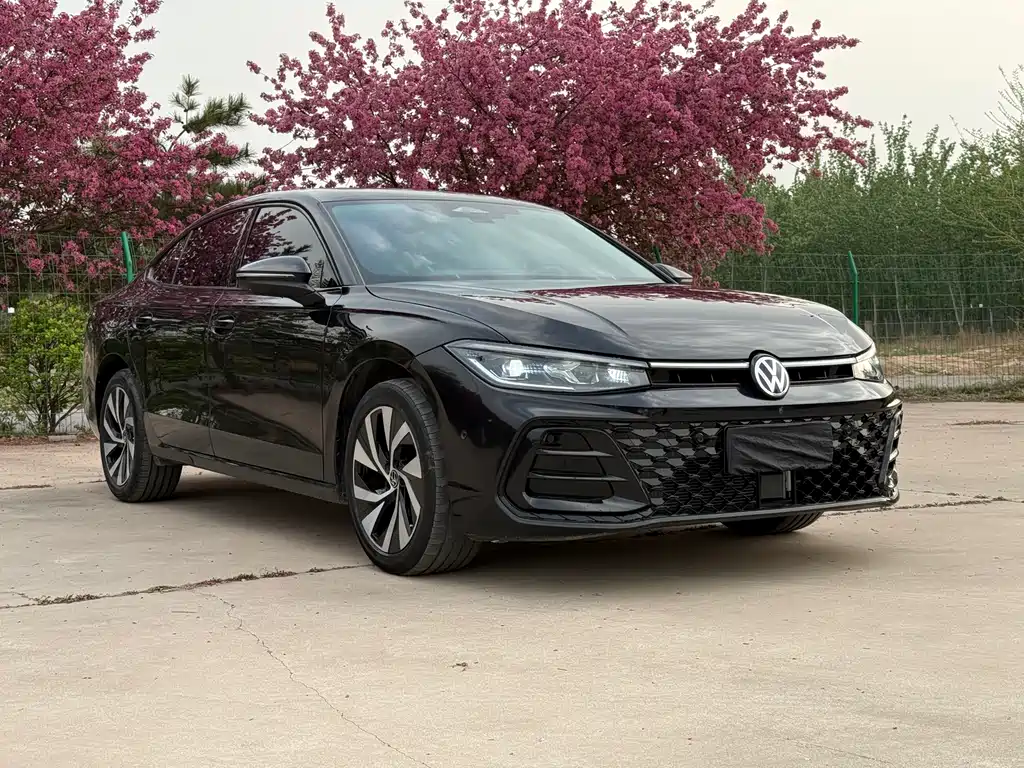 Volkswagen Passat 2024