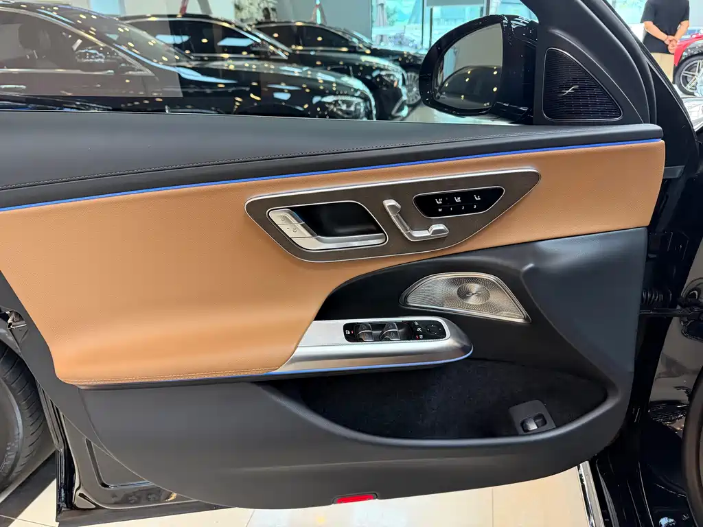 Mercedes-Benz E-Class E 2025 E 300 L Luxury