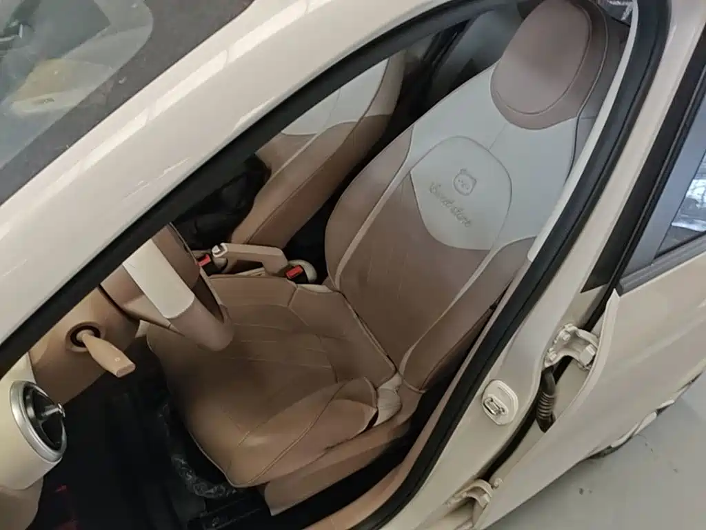 Wuling MINIEV — миниатюра 15