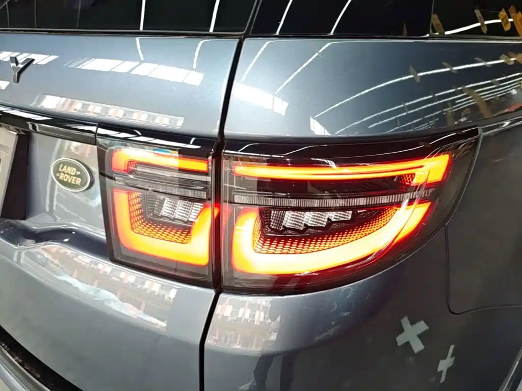 Land Rover Discovery Sport — миниатюра 8