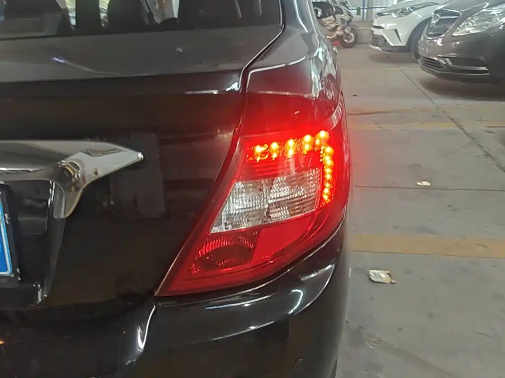 BYD F3 — миниатюра 8