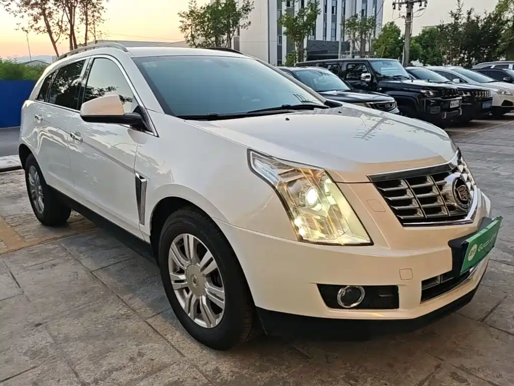 Cadillac SRX — миниатюра 4