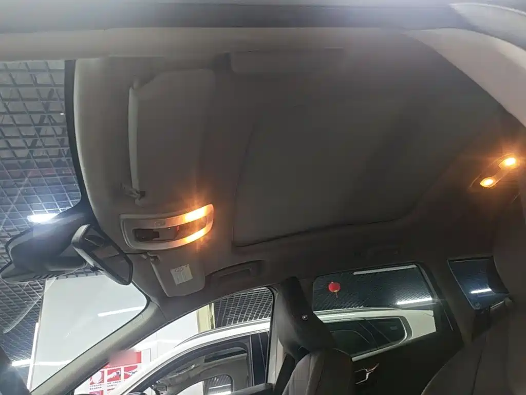 Volvo XC60 — миниатюра 18