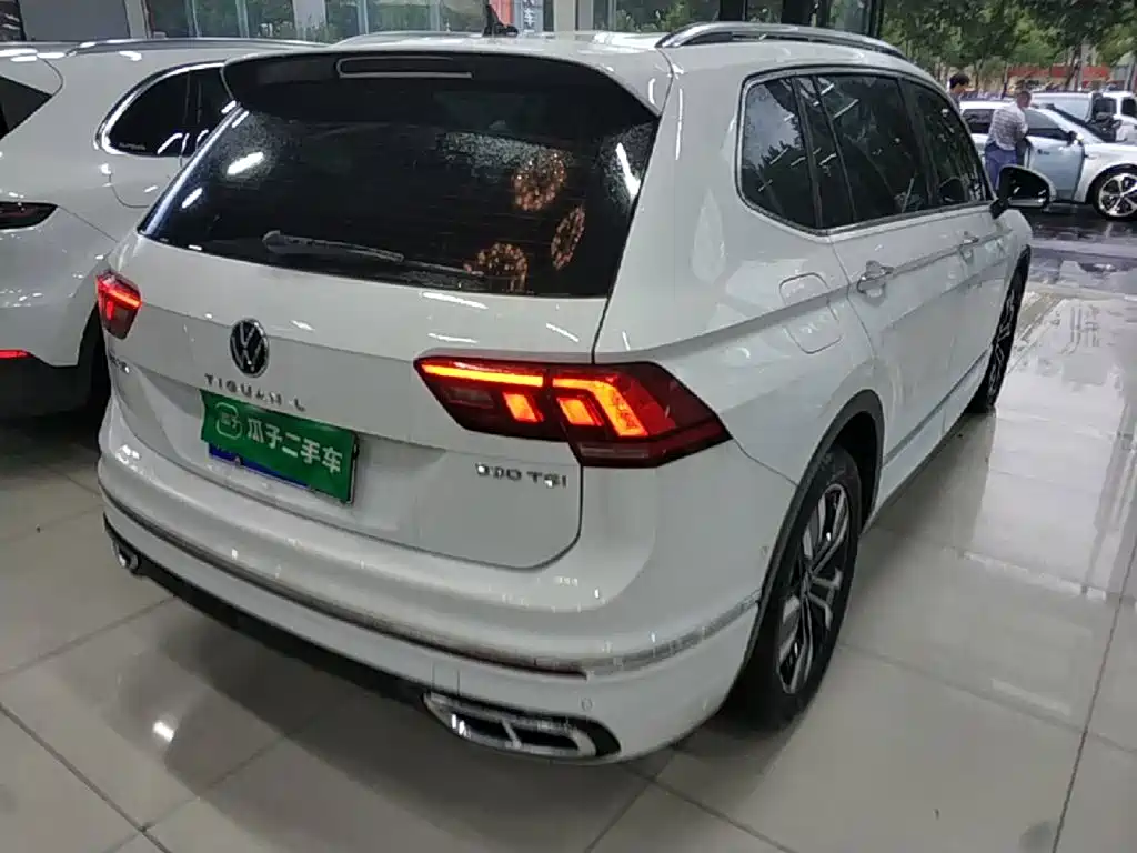 Volkswagen Tiguan L — миниатюра 7