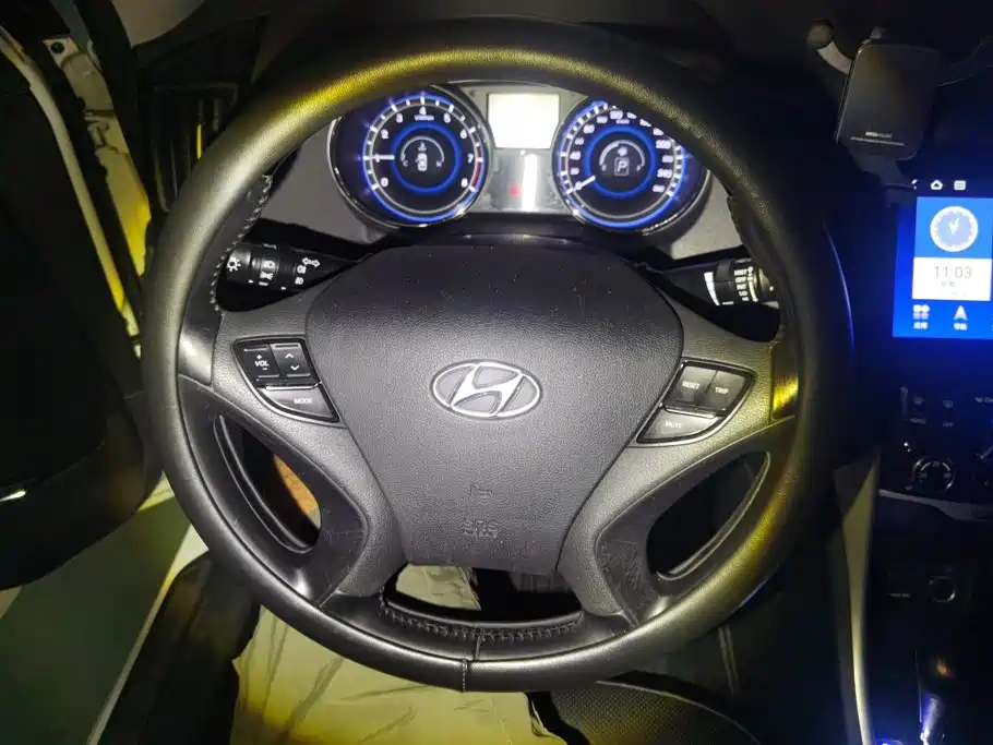 Hyundai Sonata — миниатюра 15