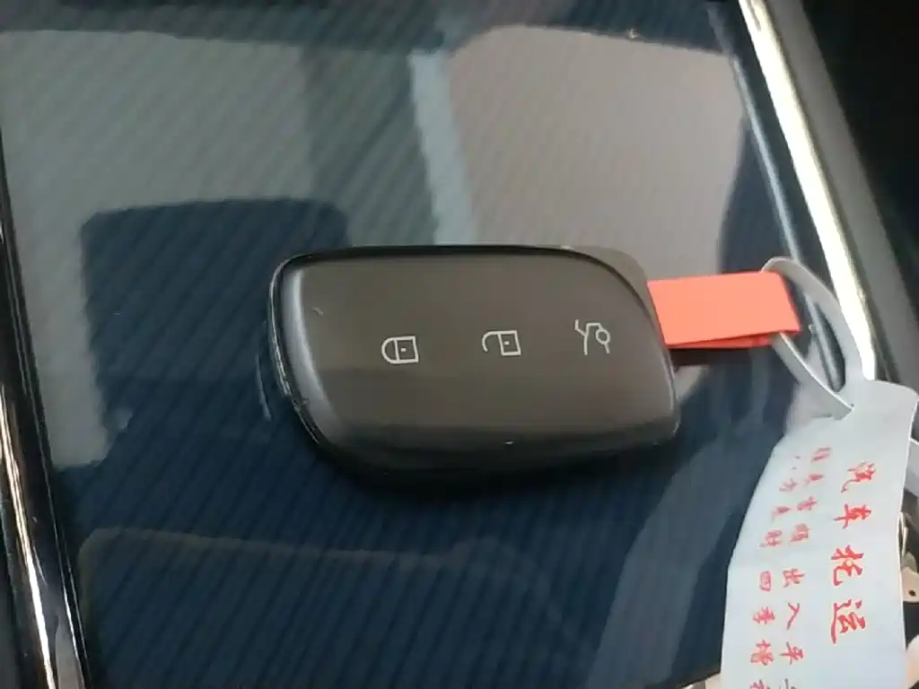 Lynk & Co 10 — миниатюра 9