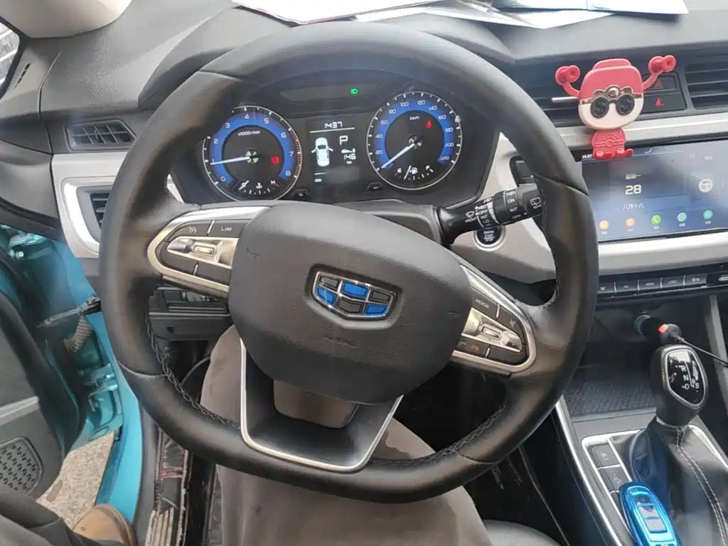 Geely Vision X3 — миниатюра 11