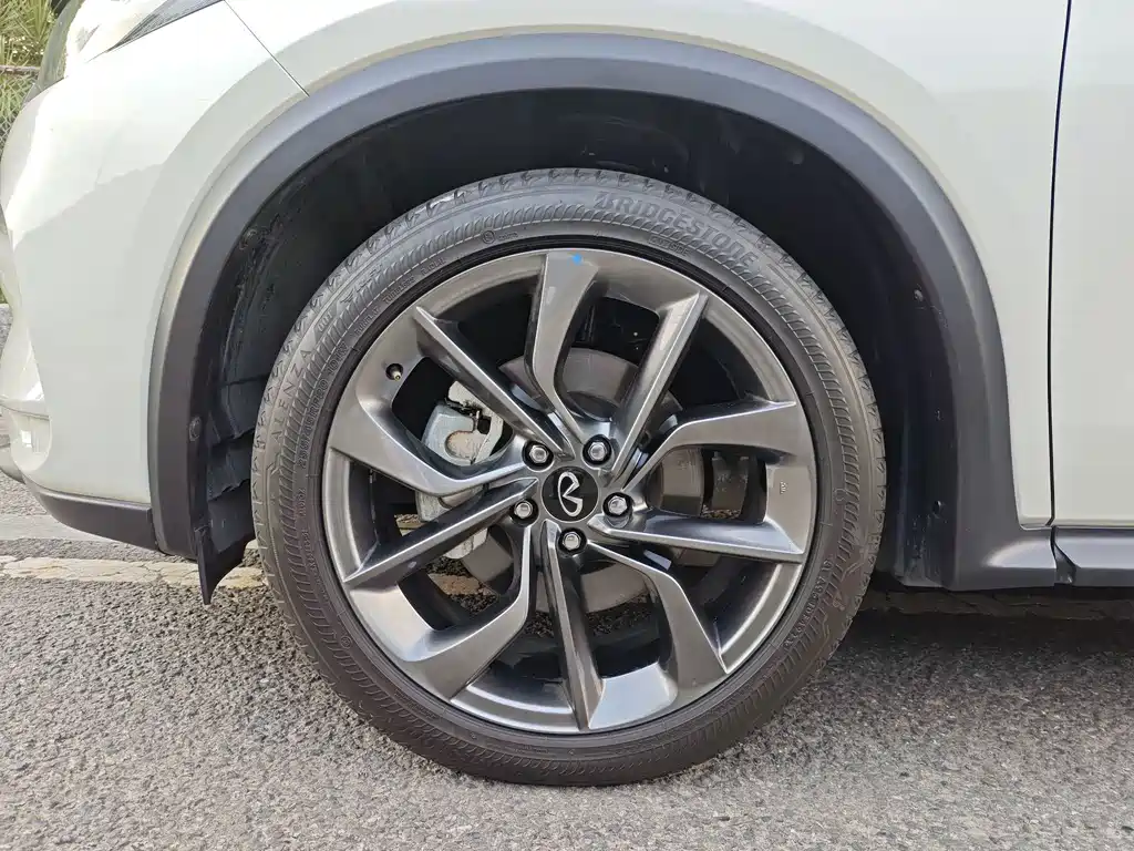 Infiniti QX50 — миниатюра 27