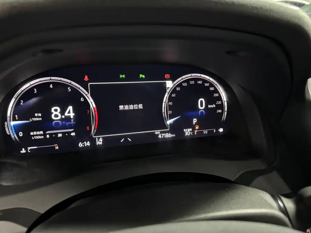 Toyota Camry — миниатюра 5
