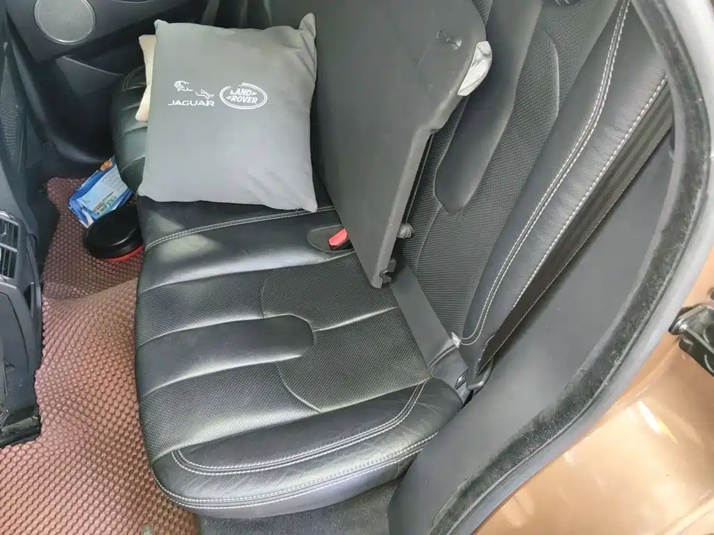 Land Rover Evoque (Import) — миниатюра 18