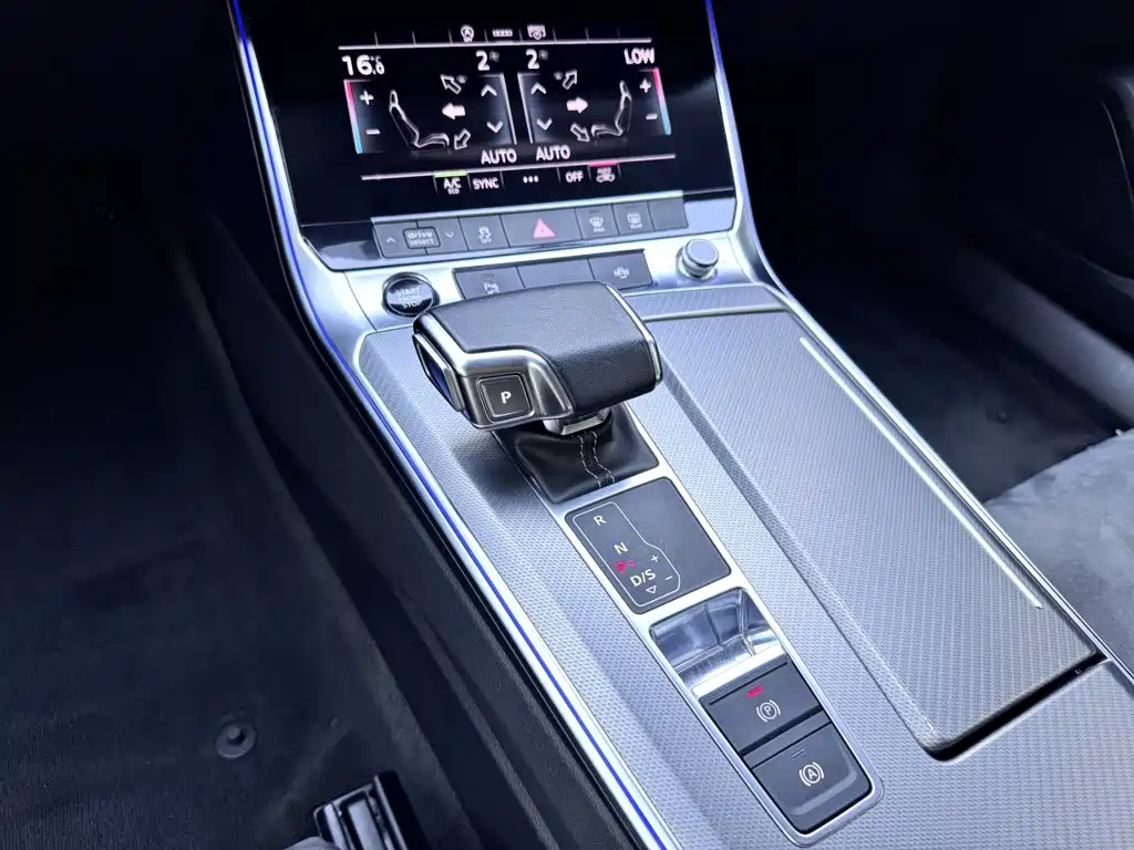 Audi A7L — миниатюра 16