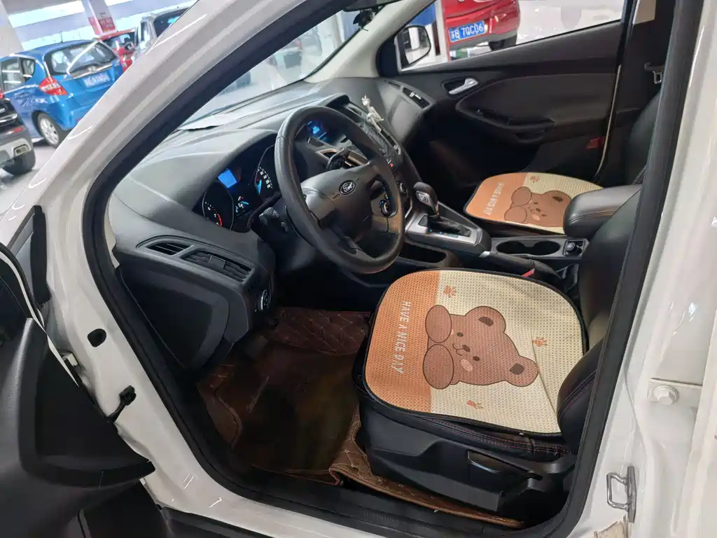 Ford Focus 2012 1.6L AT Comfort