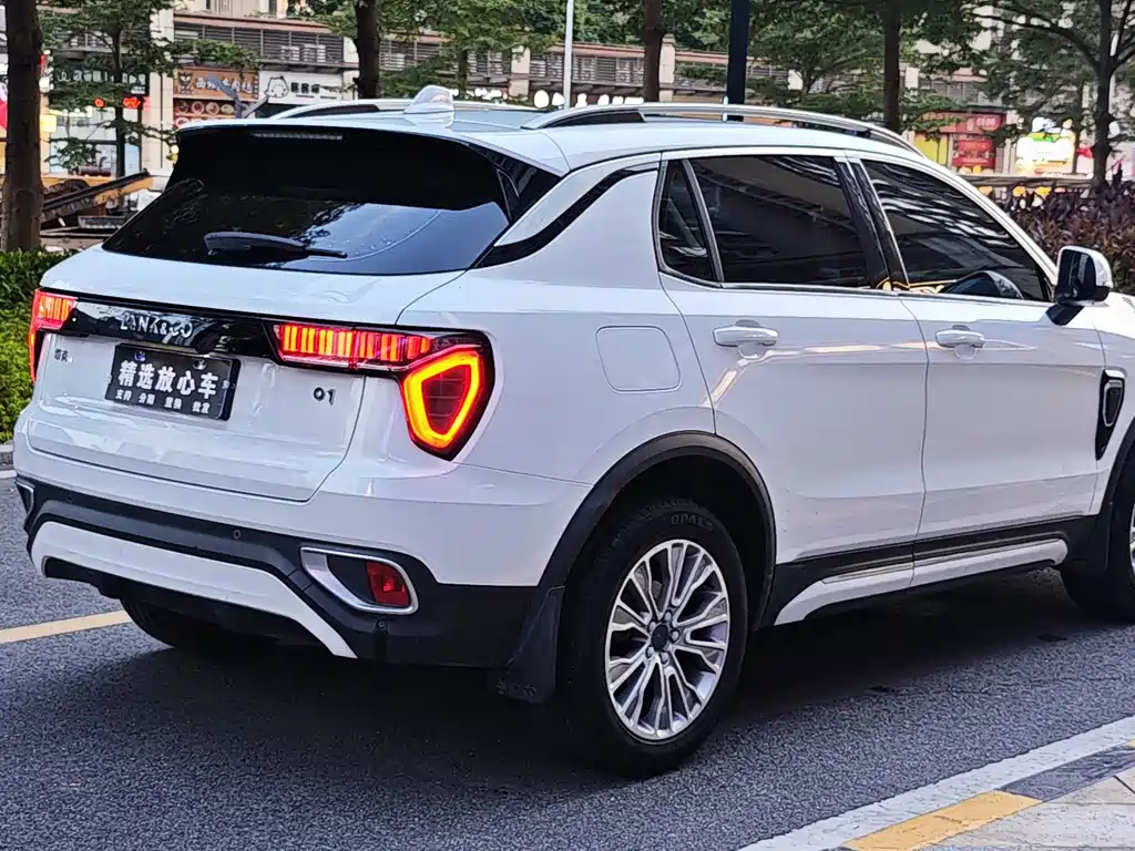 Lynk & Co 01 — миниатюра 16
