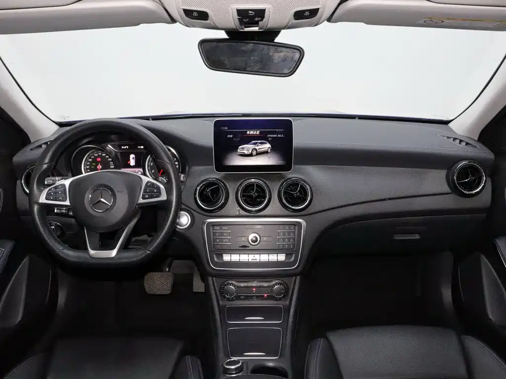 Mercedes-Benz GLA — миниатюра 18