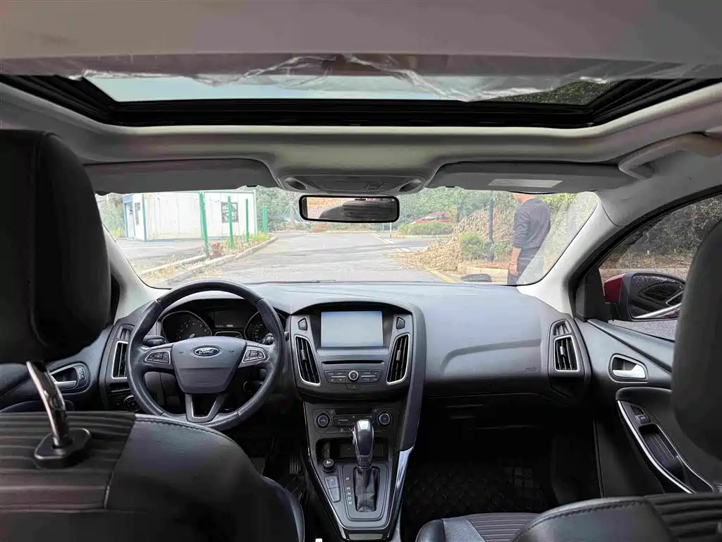 Ford Focus — миниатюра 4