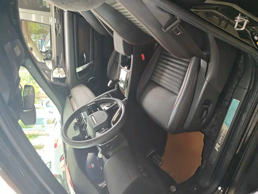 Land Rover Discovery Sport — миниатюра 9