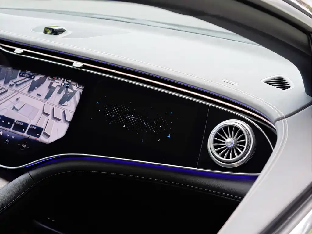 Mercedes-Benz EQS — миниатюра 19