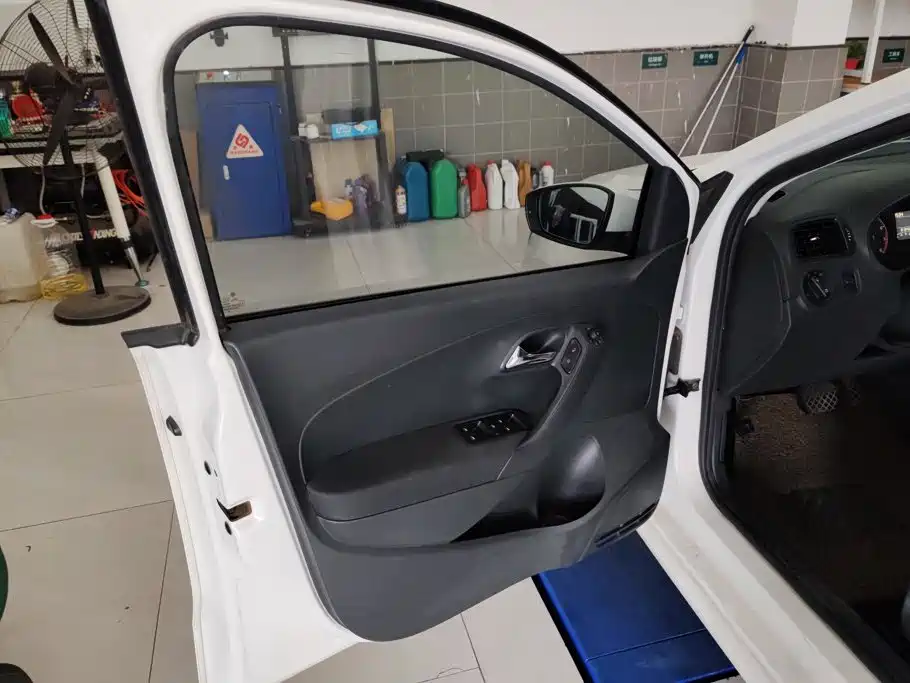 Volkswagen Polo — миниатюра 7