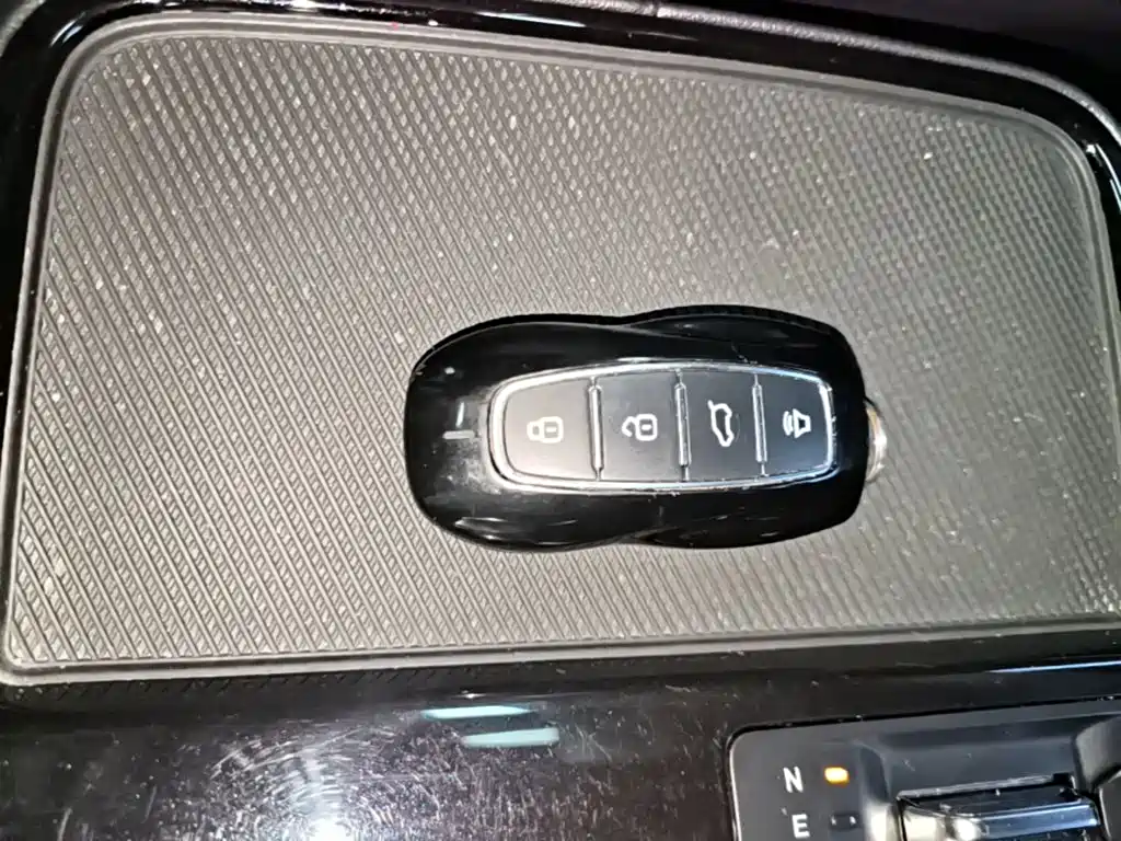 Ford Equator — миниатюра 9