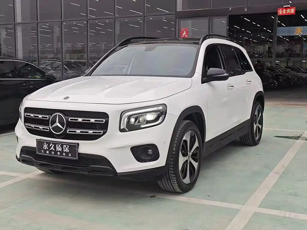 Mercedes-Benz GLB 2023