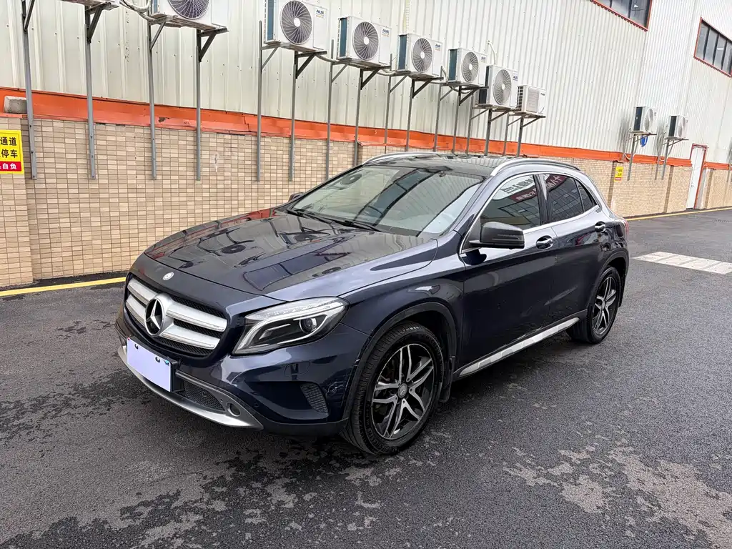 Mercedes-Benz GLA 2016