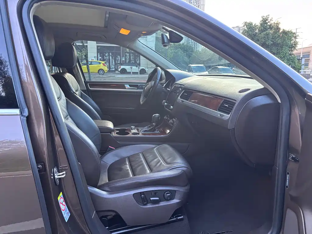 Volkswagen Touareg — миниатюра 8
