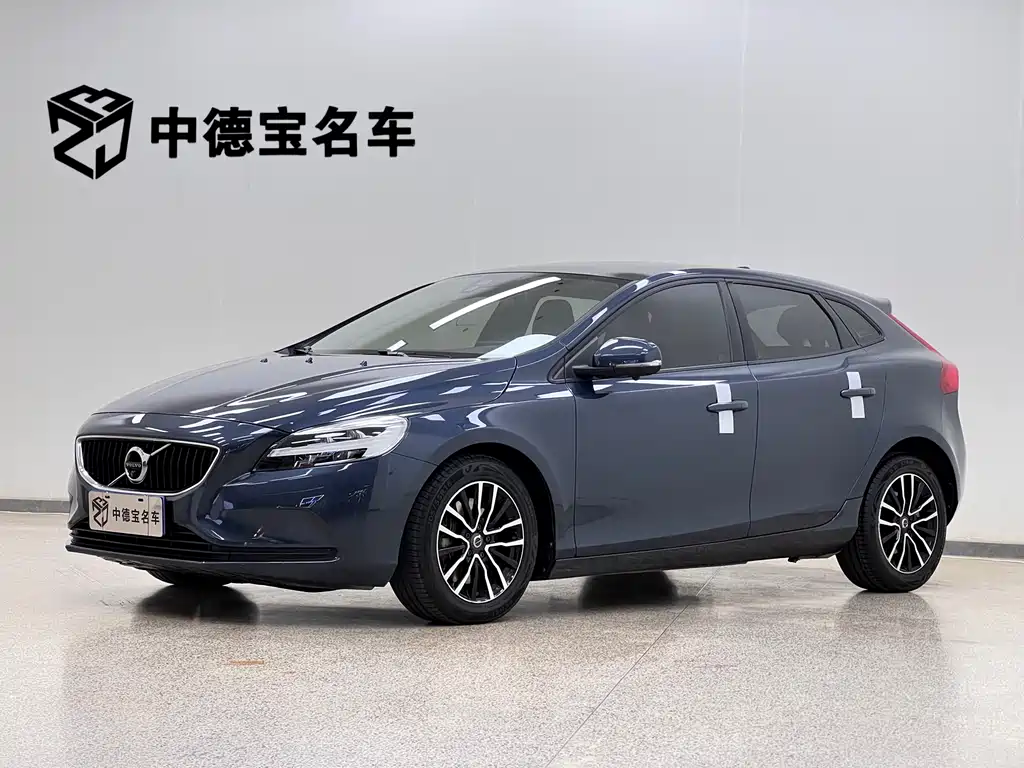 Volvo V40 2018