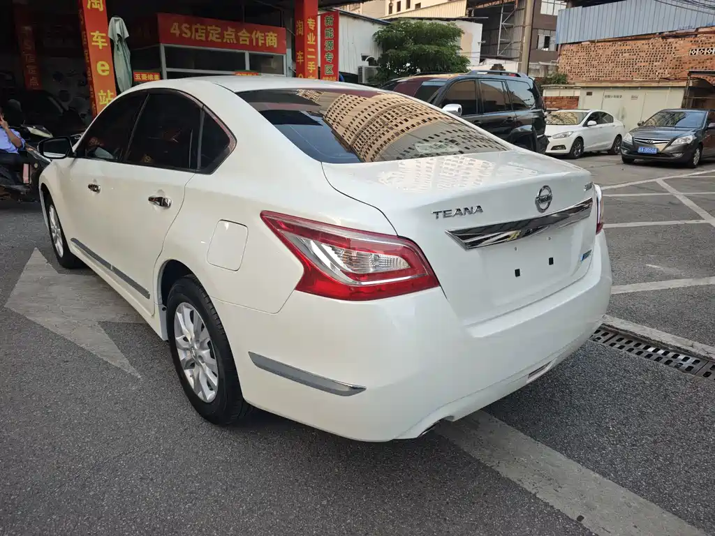 Nissan Teana — миниатюра 7