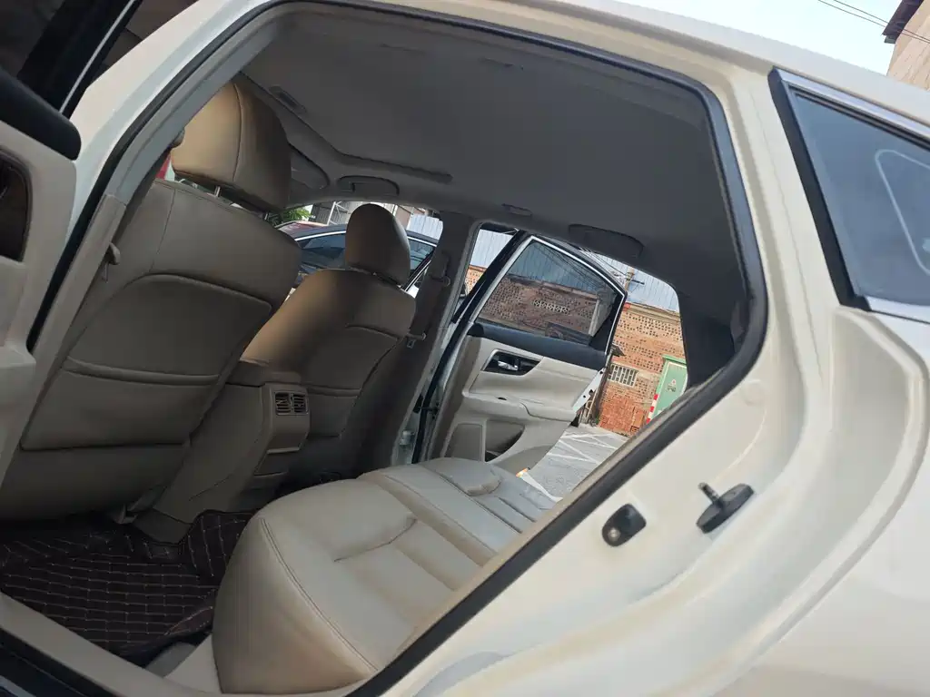 Nissan Teana — миниатюра 12