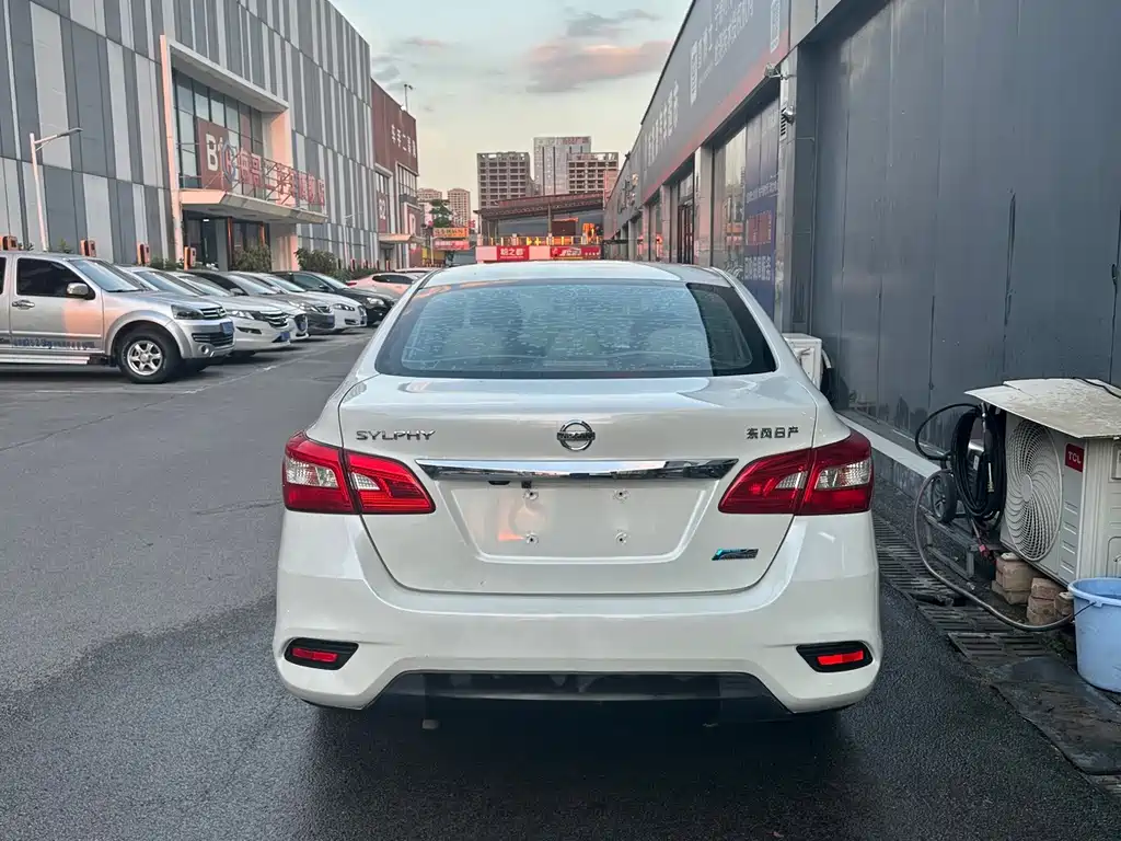 Nissan Sylphy — миниатюра 4