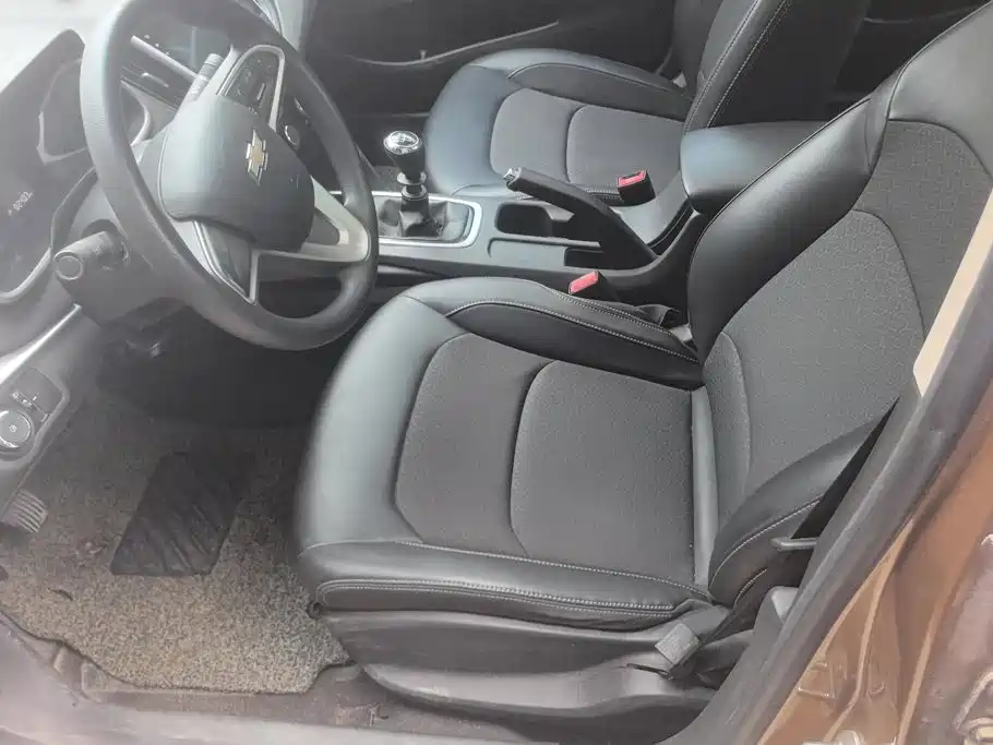 Chevrolet Cavalier — миниатюра 8