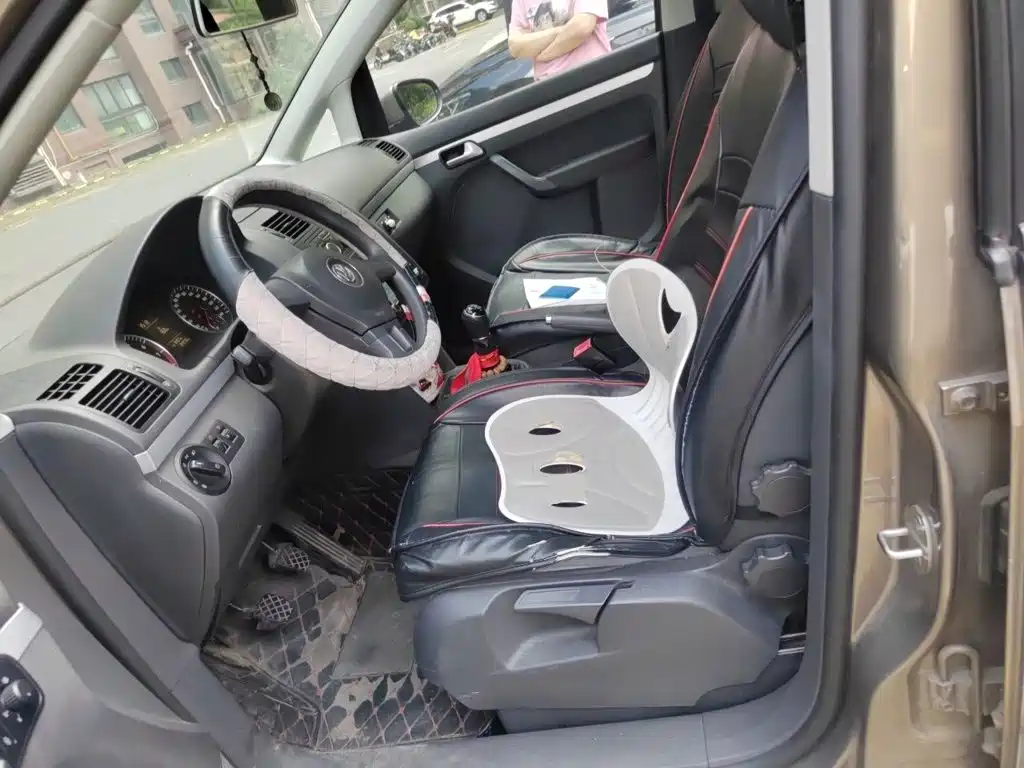 Volkswagen Touran — миниатюра 8