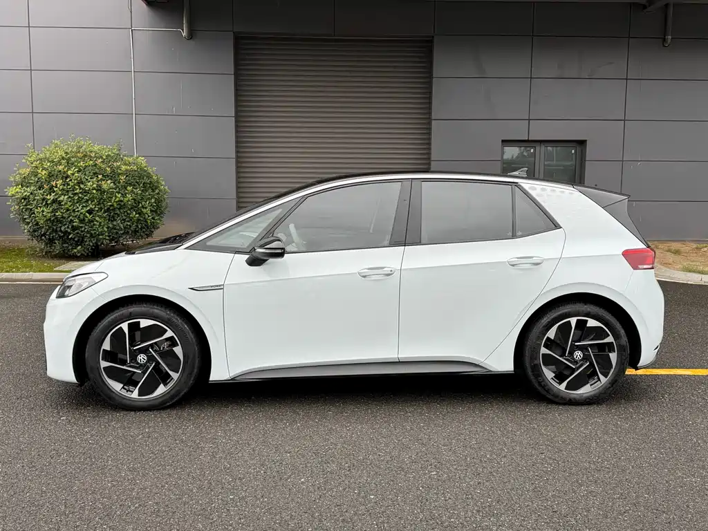 Volkswagen ID.3 — миниатюра 3
