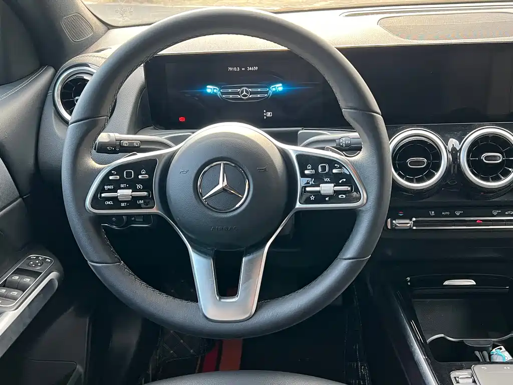 Mercedes-Benz GLB 2023 GLB 200 Fashion
