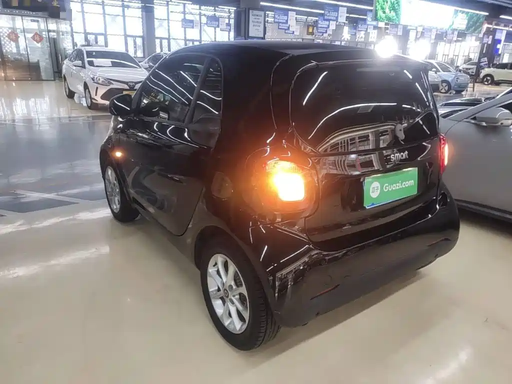 smart Smart Fortwo — миниатюра 5