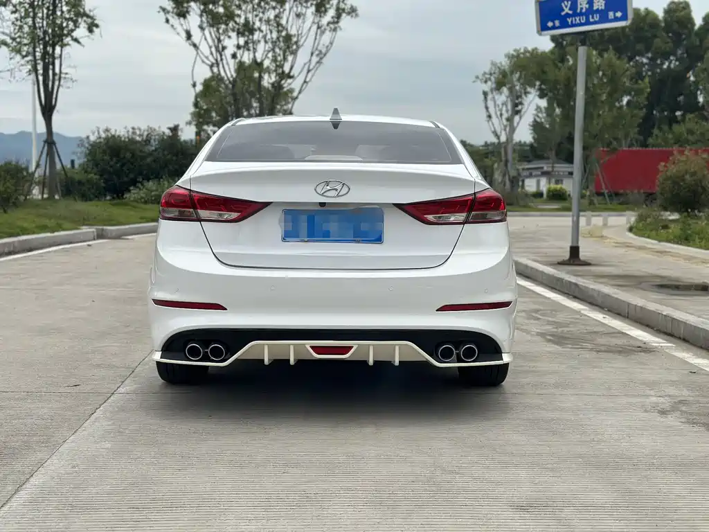 Hyundai Elantra 2019 1.5L CVT Elite